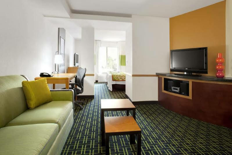 Fairfield Inn & Suites By Marriott Техаркана Экстерьер фото